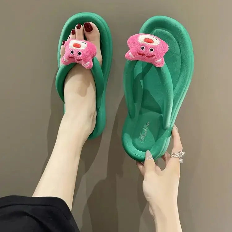 Internet celebrity cute cartoon bear flip flops outer wear sandals 2022 summer new color flat bottom shit feeling women's shoes - alvin